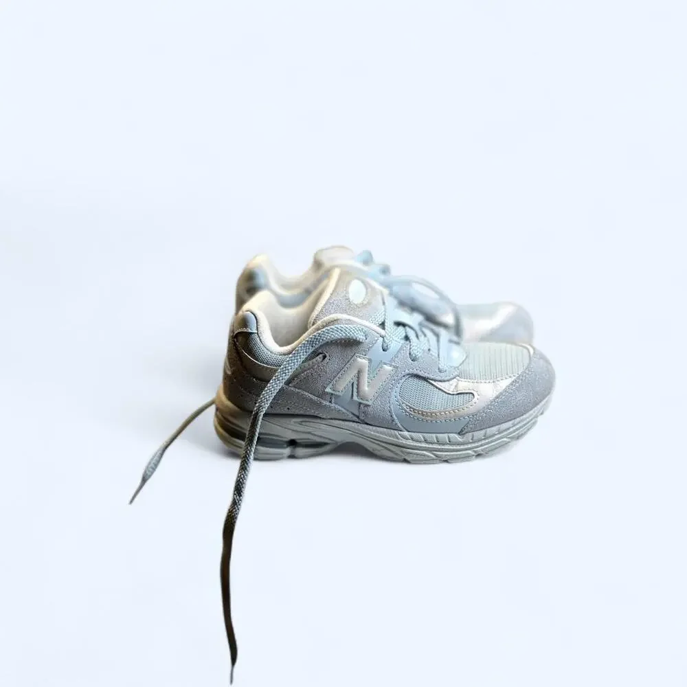 New balance 2002r blue white
